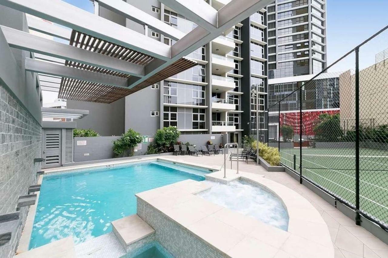 Amazing River View - 3 Bedroom Apartment - Brisbane Cbd - Netflix - Fast Wifi - Carpark Exteriör bild